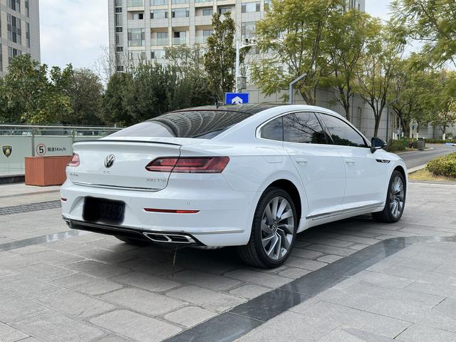 Volkswagen CC 2023 380TSI Capture the Eye Edition – фото 6