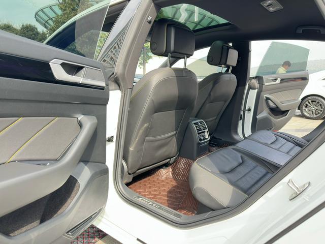Volkswagen CC 2023 380TSI Capture the Eye Edition – фото 12