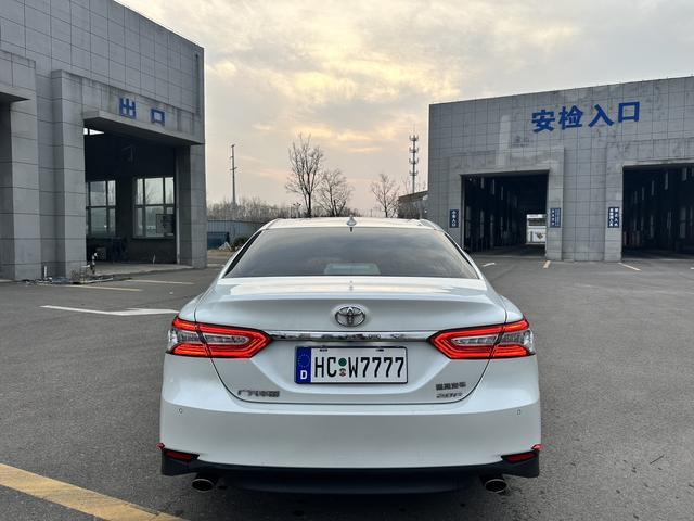 Toyota Camry 2022 2.0S Cavalier – фото 8