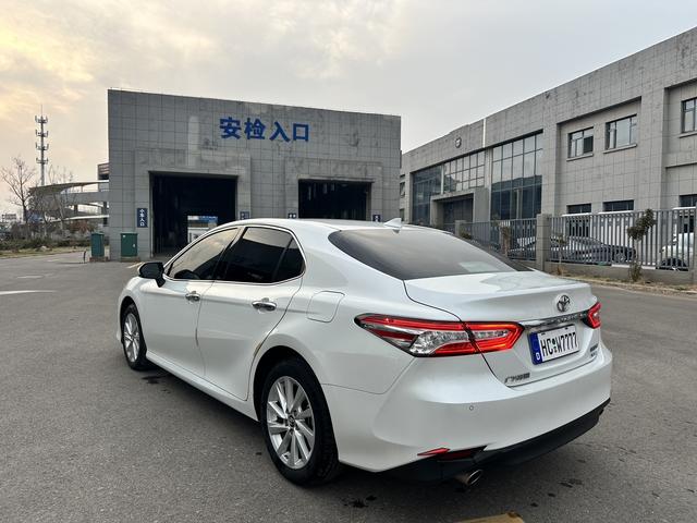 Toyota Camry 2022 2.0S Cavalier – фото 9