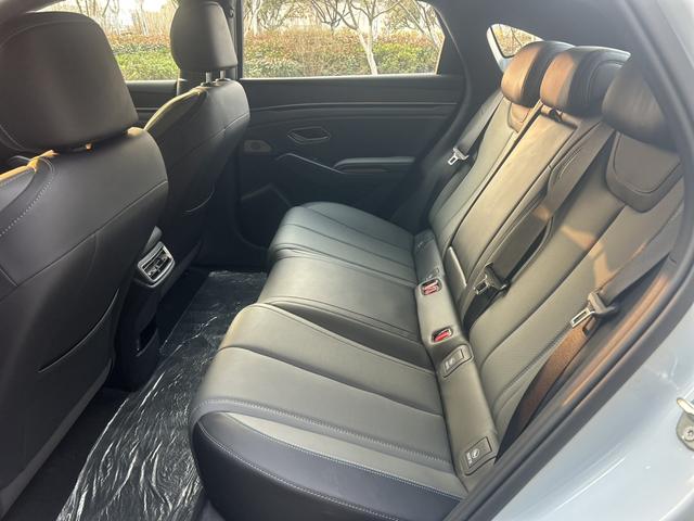 BYD Qin L DM 2025 Intelligent Driving DM-i 120km Beyond – фото 5