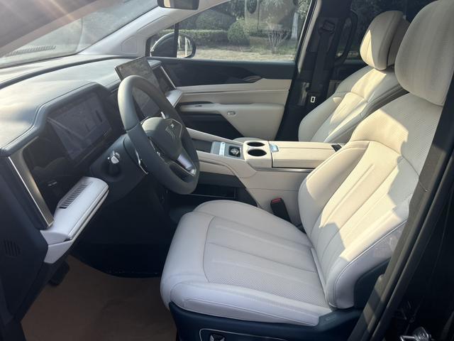 BYD Song PLUS EV 2023 Champion 520KM Flagship 2026 модификация DM-i 218KM Excellence – фото 4