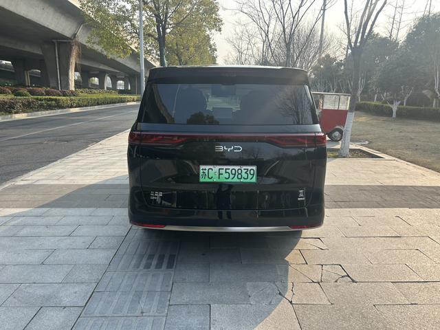 BYD Song PLUS EV 2023 Champion 520KM Flagship 2026 модификация DM-i 218KM Excellence – фото 8