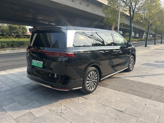 BYD Song PLUS EV 2023 Champion 520KM Flagship 2026 модификация DM-i 218KM Excellence – фото 9