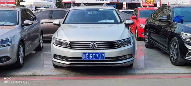 Volkswagen Magotan 2018 330TSI DSG Leading – фото 2