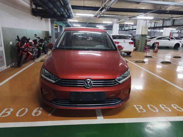 Volkswagen Gol f Sportsvan 2016 модификация 1.6L автоматическое Com f ort – фото 3
