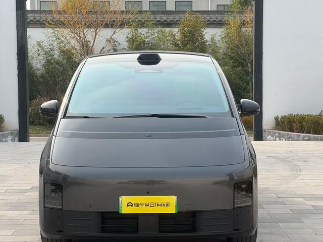 Li Auto MEGA 2024 Ultra – фото 2