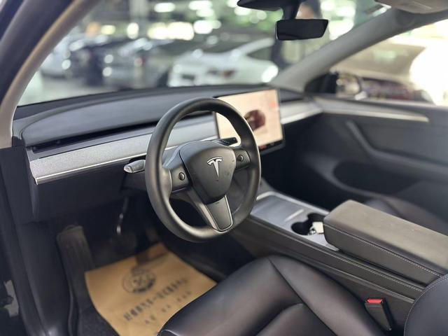 Tesla Model Y 2023 Long Range AWD – фото 3