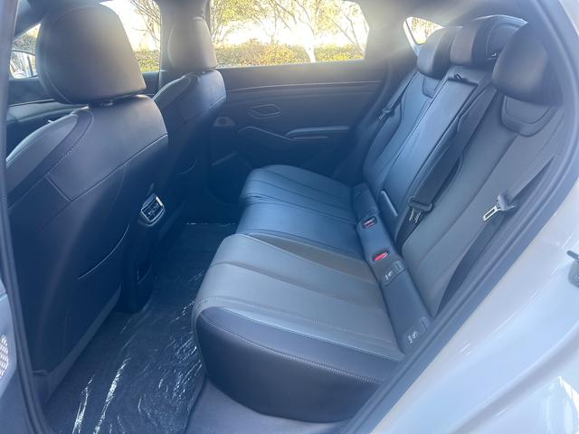 BYD Qin L DM 2025 Intelligent Driving DM-i 120km Beyond – фото 6
