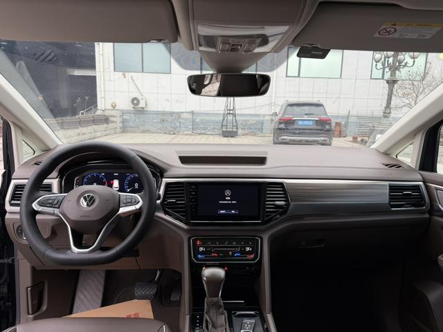 Volkswagen Viloran 2020 380TSI Premium – фото 7