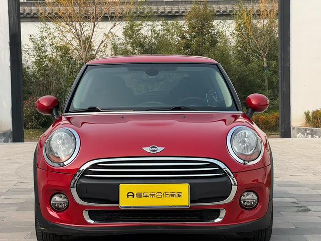MINI 2016 модификация 1.2T ONE – фото 2