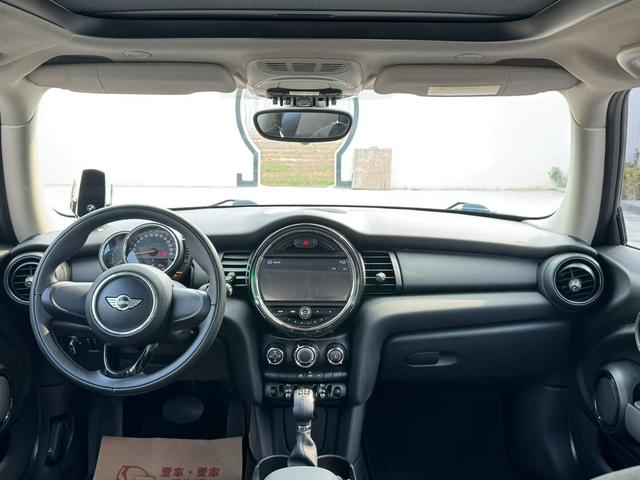 MINI 2016 модификация 1.2T ONE – фото 7