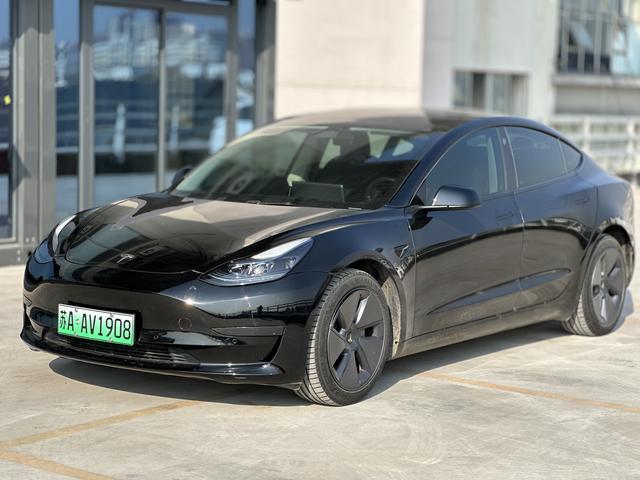 Tesla Model 3 2022 RWD – фото 1
