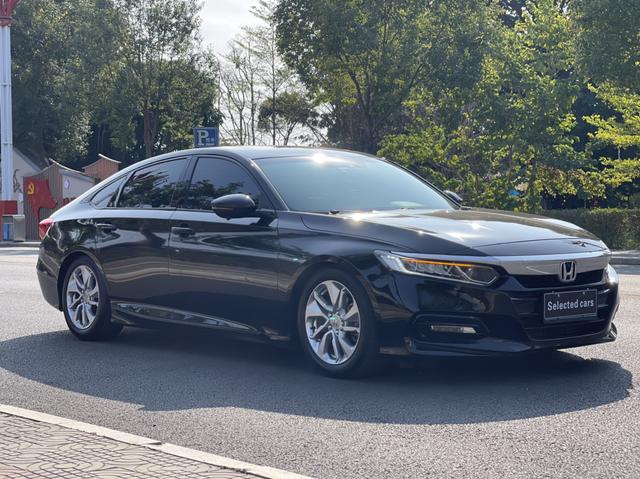 Honda Accord 2018 260TURBO Elite China VI – фото 3