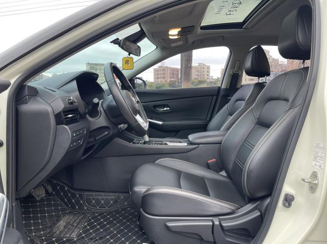 Nissan Sylphy 2022 1.6L XL CVT Enjoy – фото 9