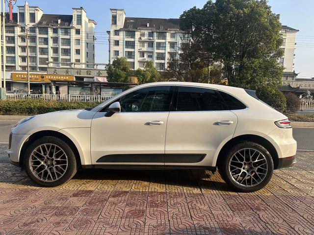Porsche Macan 2018 Macan 2.0T – фото 7