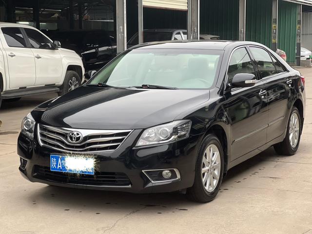 Toyota Camry 2013 модификация 200G Classic Deluxe Edition – фото 1