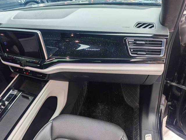 Volkswagen Teramont 2022 380TSI 4WD Premium Luxury – фото 8
