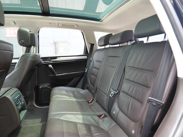 Volkswagen Touareg 2017 3.0TSI Explorer – фото 19