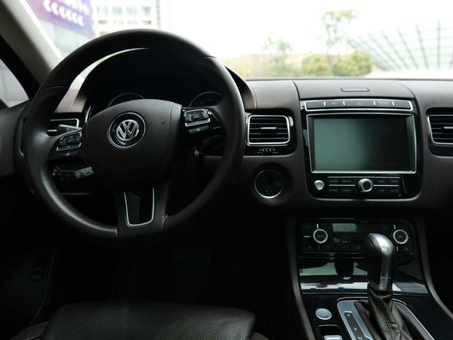 Volkswagen Touareg 2017 3.0TSI Explorer – фото 37