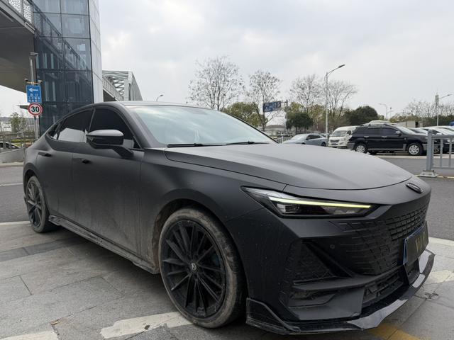 Changan UNI-V 2022 1.5T Sport – фото 3