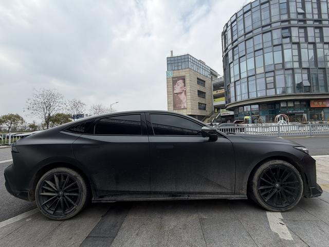 Changan UNI-V 2022 1.5T Sport – фото 4