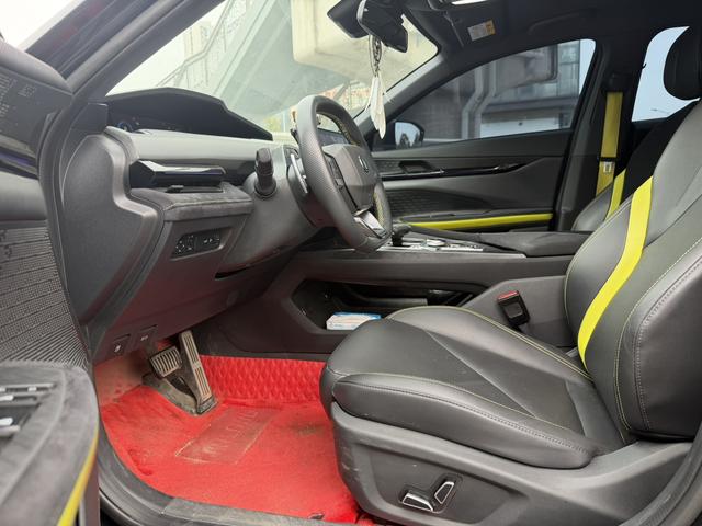 Changan UNI-V 2022 1.5T Sport – фото 5