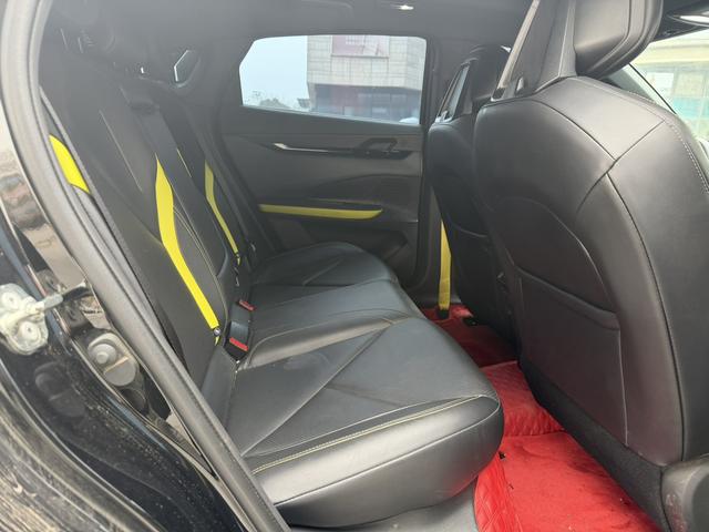 Changan UNI-V 2022 1.5T Sport – фото 10