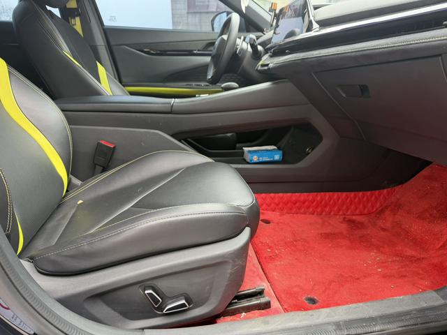Changan UNI-V 2022 1.5T Sport – фото 11