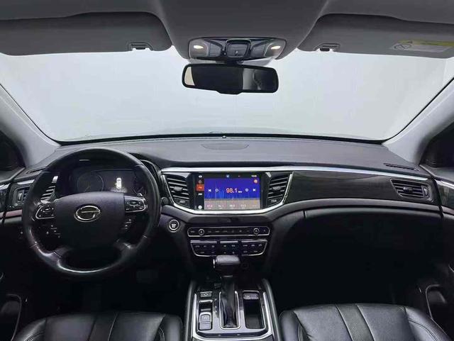 GAC Trumpchi GS8 2017 модификация 320T 2WD Premium Edition 7 seat – фото 8