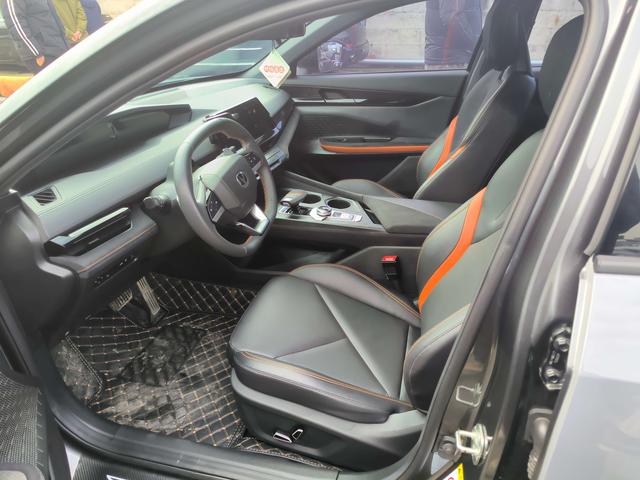 Changan UNI-V 2022 1.5T Sport – фото 14