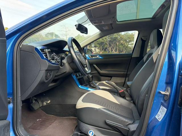 Volkswagen Polo 2019 Plus 1.5L Automatic Vivid Tech – фото 4