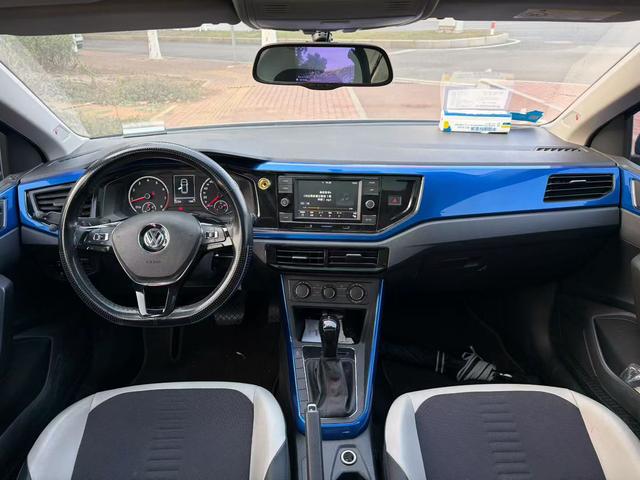 Volkswagen Polo 2019 Plus 1.5L Automatic Vivid Tech – фото 6
