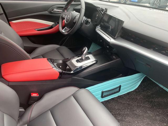 MG5 Раздел 2023 300TGI DCT Trendy превосходить Luxury Xiang Edition – фото 19